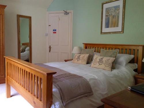 Pine Lodge Lynton Room photo